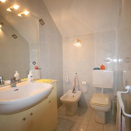 Apartment Indipendente Con Giardino Ideale Per Famiglie